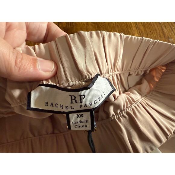 NWT Rachel Parcell Pull On Woven Shorts in Tan Size XS - Picture 5 of 5